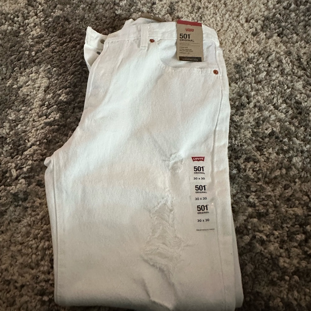 Levi’s White Jeans